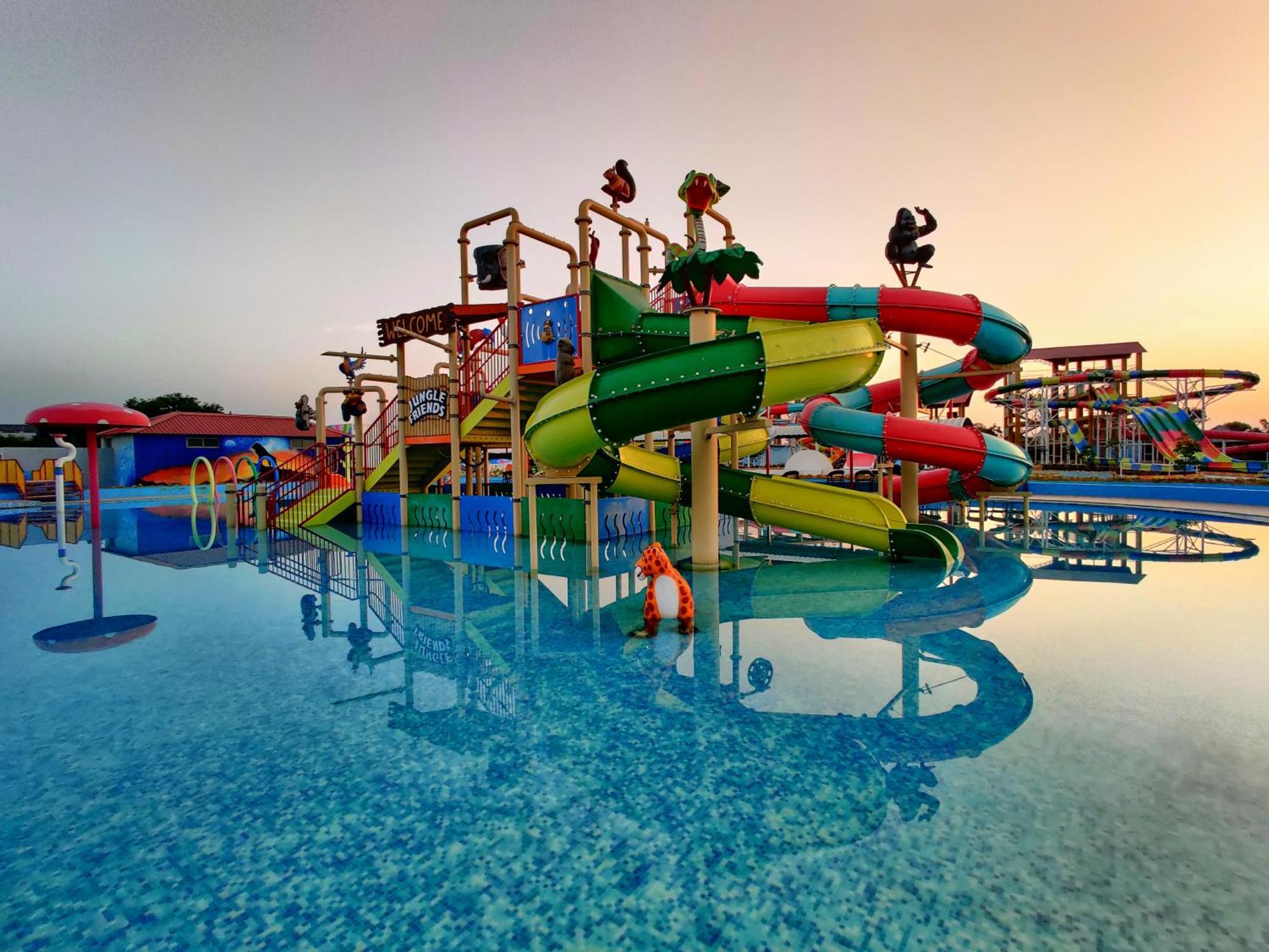 Wet N Wild Water Park & Resort Mendarda Zewnętrze zdjęcie